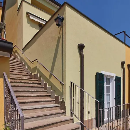 Awesome In With Kitchen Casa vacanze