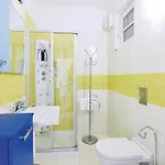 Сasa de vacaciones Awesome In With Kitchen *