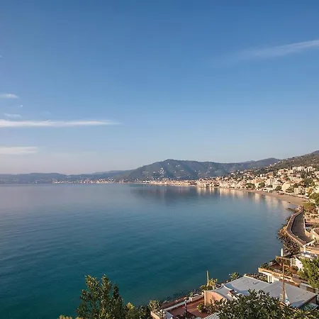 2 Bedroom Beautiful In * Magliolo